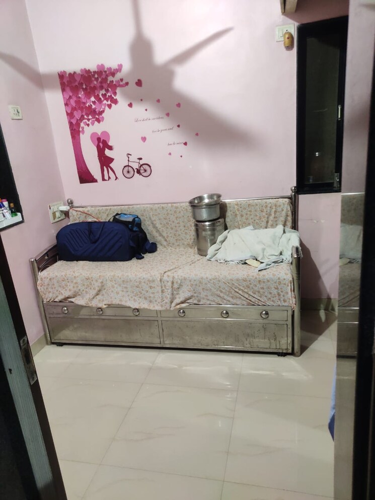 Bedroom, om-chs-santacruz 1 Bedroom 330 Sq.Ft. Apartment In Santacruz East Mumbai 9554928