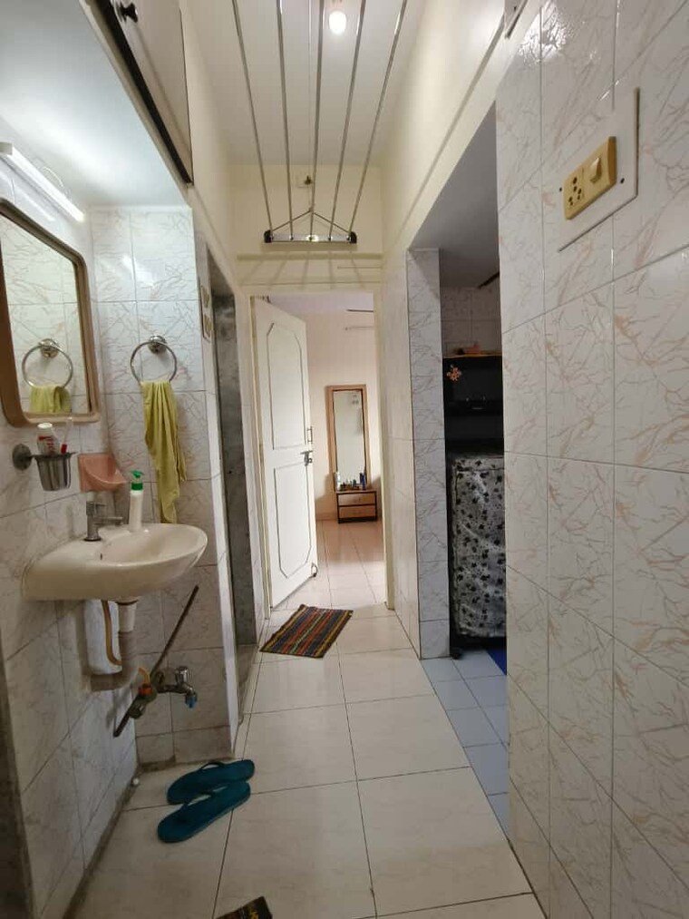 Bathroom, sai-vihar-chs-kalwa 1 Bedroom 600 Sq.Ft. Apartment In Kalwa Thane 9554941