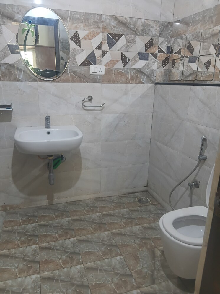 Bathroom, puppalaguda 3 Bedroom 1850 Sq.Ft. Apartment In Puppalaguda Hyderabad 9554939