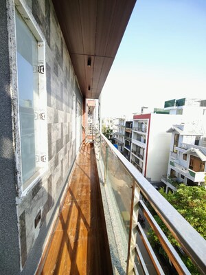 Balcony in 2 BHK Independent House at Sector 14 – for Rent