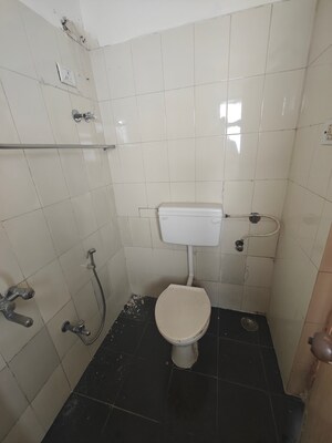 Bathroom in 2 BHK Apartment at Sea Breeze Tower, Nerul – for Rent