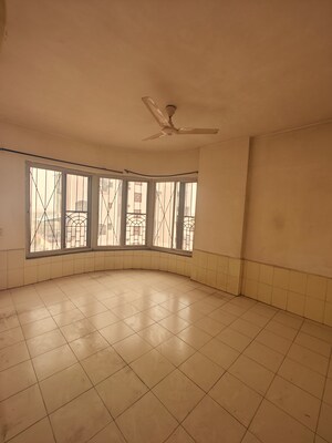 Room in 2 BHK Apartment at Sea Breeze Tower, Nerul – for Rent