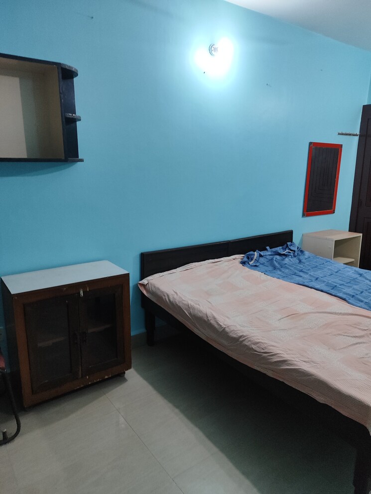 Bedroom, rwa-apartments-sector-26 1 RK 410 Sq.Ft. Apartment In Sector 26 Noida 9554962