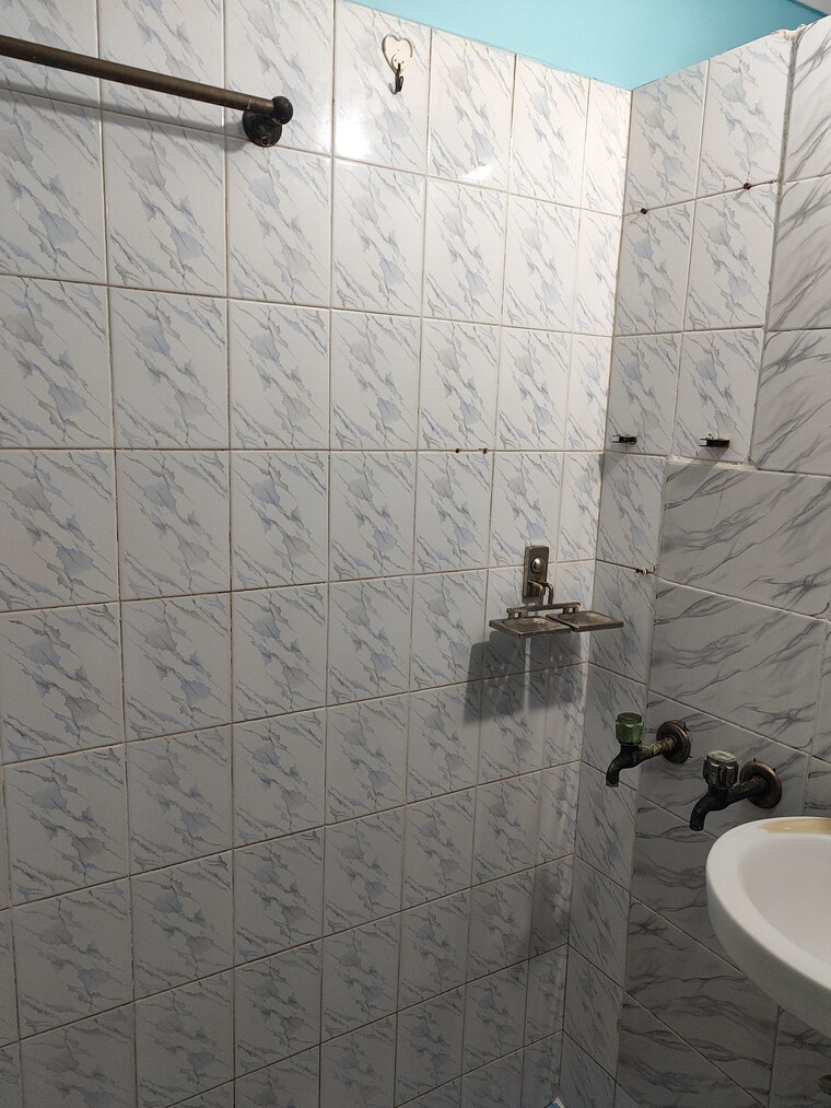 Bathroom, rwa-apartments-sector-26 1 RK 410 Sq.Ft. Apartment In Sector 26 Noida 9554962