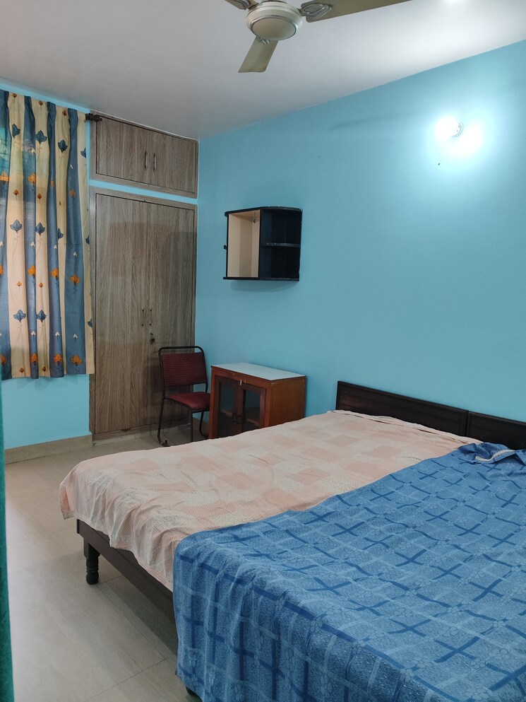 Bedroom, rwa-apartments-sector-26 1 RK 410 Sq.Ft. Apartment In Sector 26 Noida 9554962