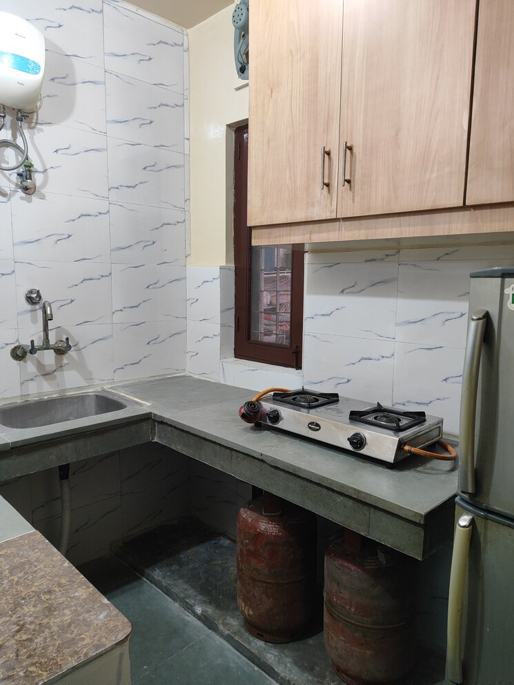 Kitchen, rwa-apartments-sector-26 1 RK 410 Sq.Ft. Apartment In Sector 26 Noida 9554962