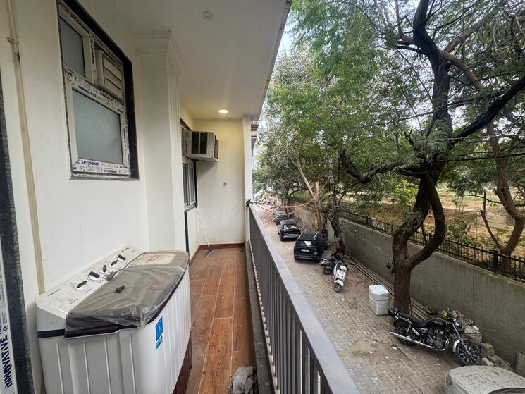 Balcony, saket 1 Bedroom 450 Sq.Ft. Builder Floor In Saket Delhi 9554991