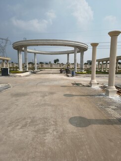 Plot For Sale in Ras Enclave 