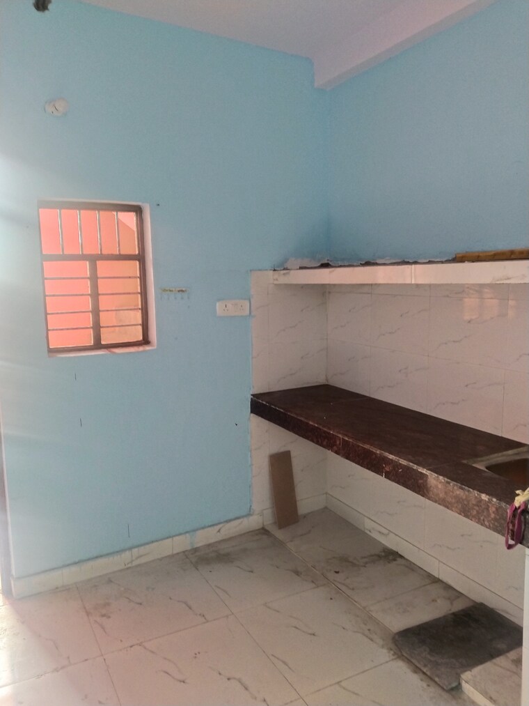 Kitchen, sector 62 a noida 1 Bedroom 450 Sq.Ft. Independent House In Sector 62 A Noida Noida 9555005