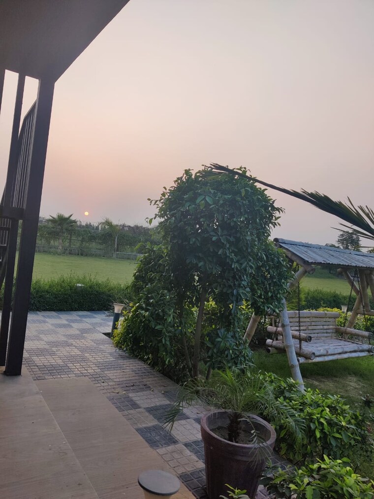 Garden, sawera-country-farms  1008 Sq.Yd. Plot In Sector 150 Noida 9555007