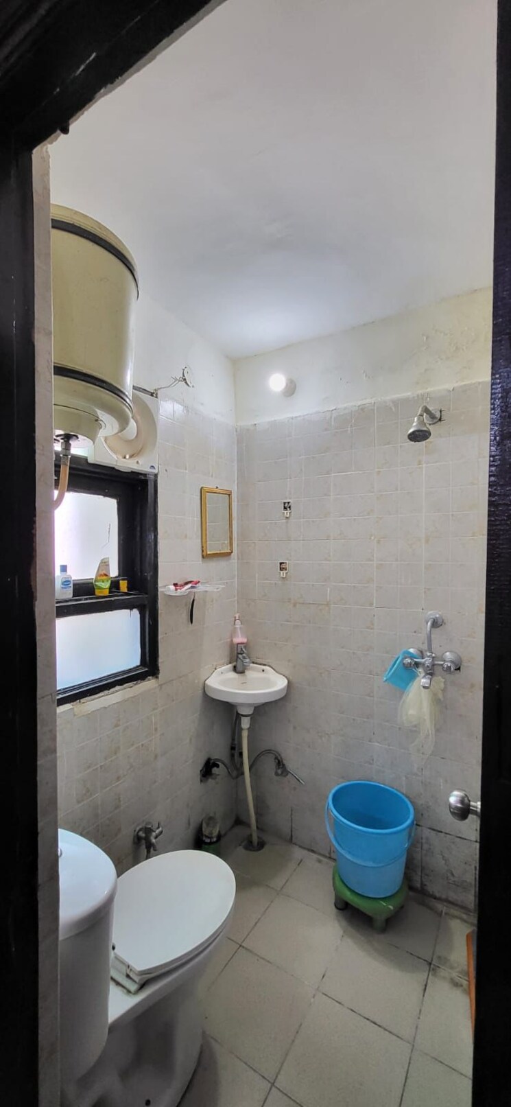 Bathroom, mona-townships-greens-2 3 Bedroom 1800 Sq.Ft. Apartment In Ghazipur Zirakpur 9555027