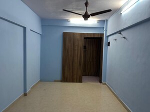 Room in 1 BHK Apartment at Rajesh Park View, Santacruz East – for Rent