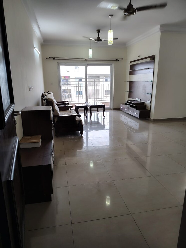 Living Room, prestige-park-view 3 Bedroom 1831 Sq.Ft. Apartment In Whitefield Bangalore 9555028