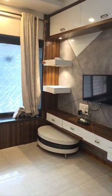 2 BHK Apartment For Rent in Lunkad Skylounge, Kalyani Nagar