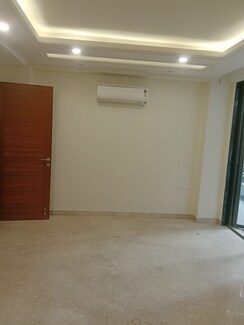 3 BHK + Servant Room Apartment For Sale in M3M Merlin