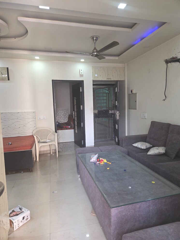 Kitchen, vetruvia-homes-3 4 Bedroom 350 Sq.Yd. Builder Floor In Sector 17 Faridabad 9555055