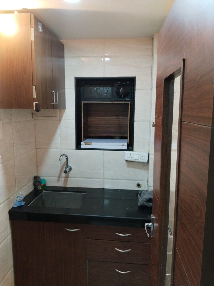 undefined, satra-plaza Commercial Office Space 1100 Sq.Ft. In Vashi Sector 19d Navi Mumbai 9555056