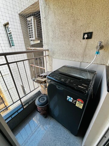 Furnished Amenities in 2 BHK Apartment at Vascon Forest Edge, Kharadi – for Rent