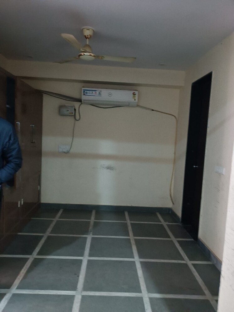 Exterior View, housing-board-colony-sector-51 1 RK 350 Sq.Ft. Builder Floor In Sector 51 Gurgaon 9555065