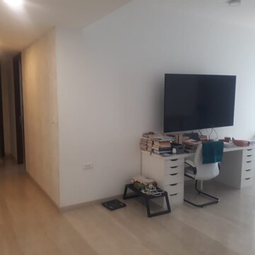 Team Area in 1 BHK Apartment at New Cuffe Parade, Wadala Truck Terminal – for Rent