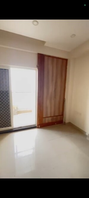 Room in 3 BHK Apartment at VVIP Addresses, Raj Nagar Extension – for Rent