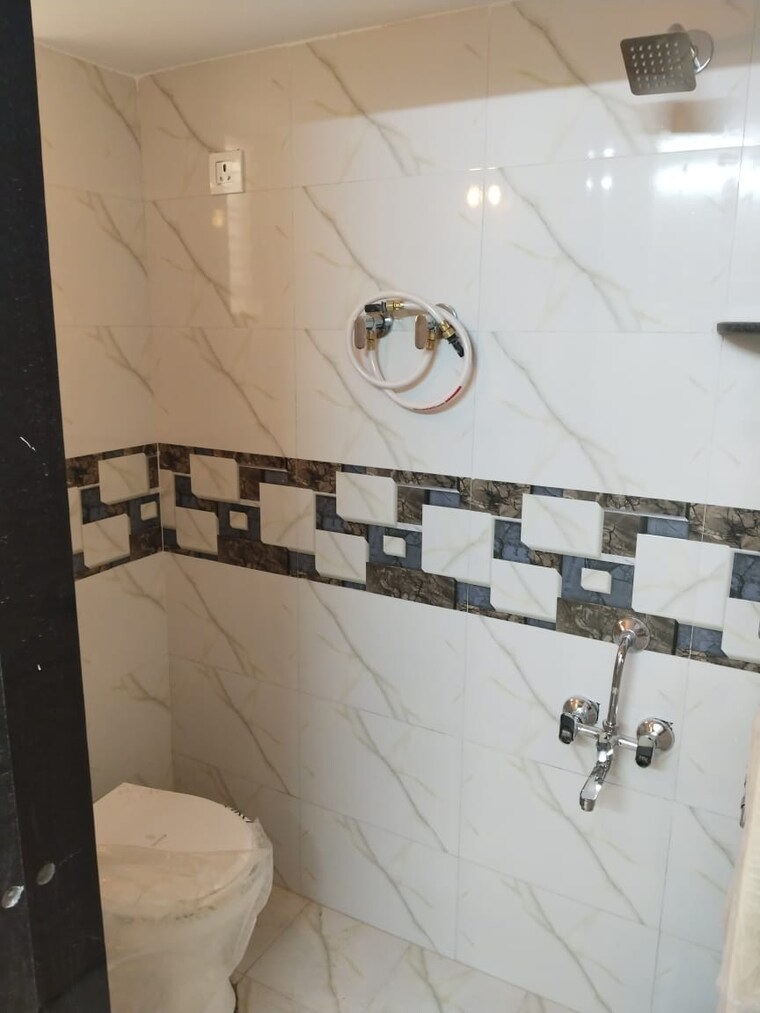 Bathroom, rahatani 1 Bedroom 400 Sq.Ft. Independent House In Rahatani Pune 9555117