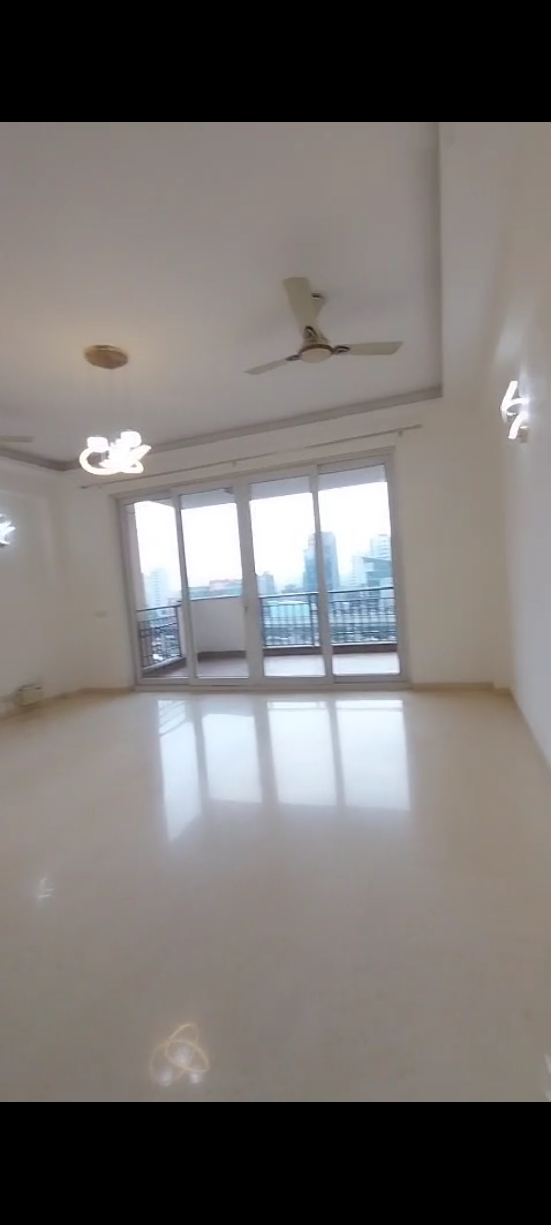 3.5 BHK + Servant Room 3000 Sq.Ft. Apartment in Emaar The Palm Springs