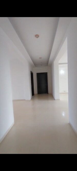 Building Lobby in 3.5 BHK Apartment at Emaar The Palm Springs, Sector 54 – for Sale