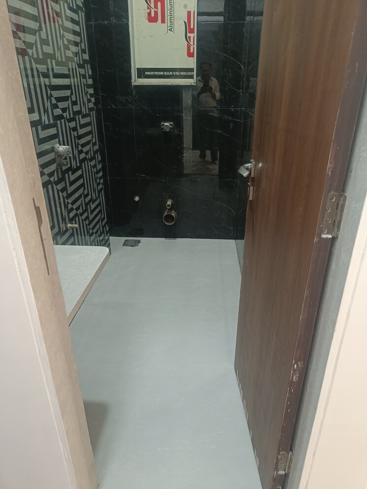 Balcony, sai-mangal-ajoy-chs 2 Bedroom 666 Sq.Ft. Apartment In Kandivali West Mumbai 9555129