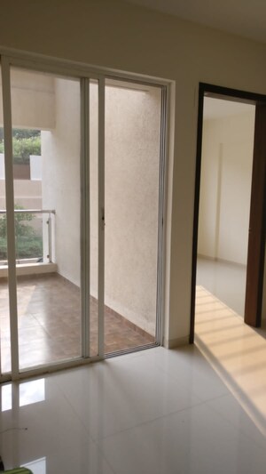 Room in 2.5 BHK Apartment at Pate Life Montage, Sus – for Rent