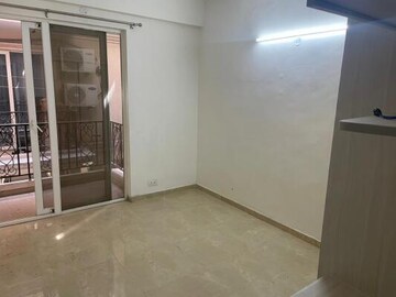 Room in 3 BHK Builder Floor at Signature Global Park 4 and 5, Sohna Sector 36 – for Rent