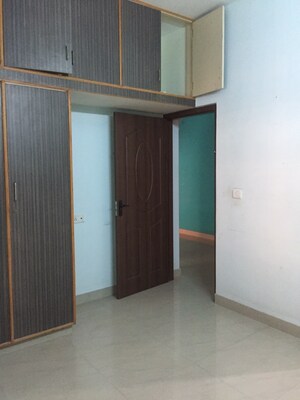 Room in 2 BHK Independent House at Hrbr Layout – for Rent