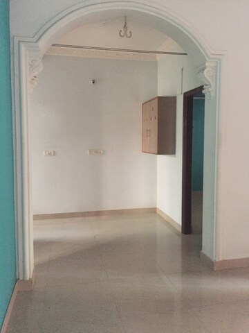Room in 2 BHK Independent House at Hrbr Layout – for Rent