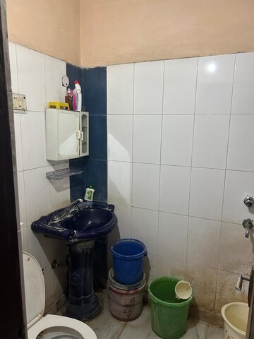 Bathroom in 3 BHK Builder Floor at Green Fields Colony – for Rent