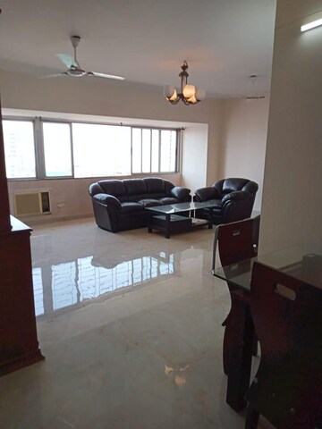Team Area in 2 BHK Apartment at Orchid Tower, Worli – for Rent