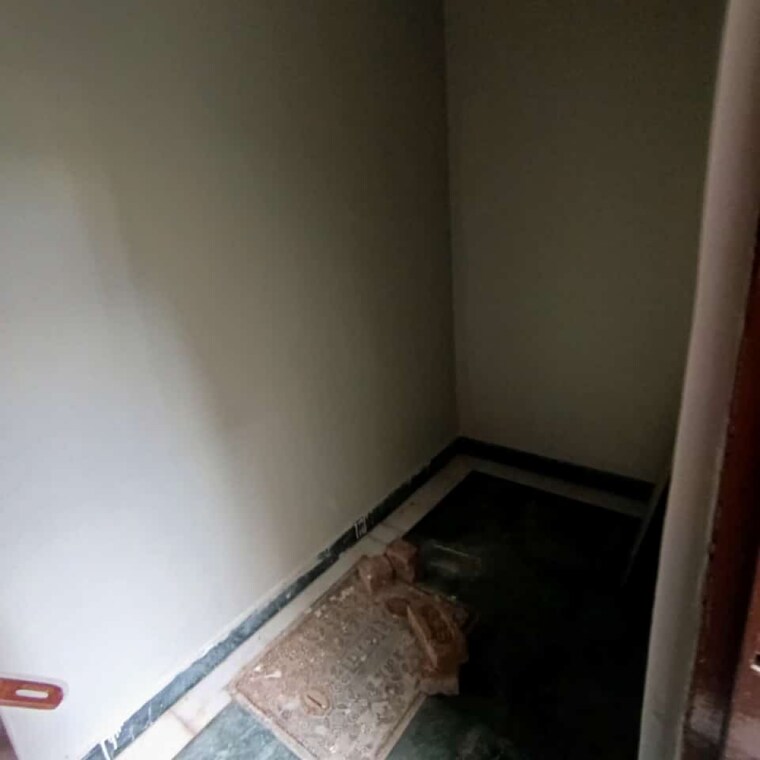 Balcony, sector 9 1 Bedroom 850 Sq.Ft. Builder Floor In Sector 9 Gurgaon 9555183