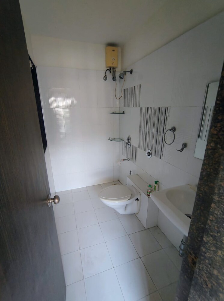 Bathroom, swastik-solitaire 1 Bedroom 715 Sq.Ft. Apartment In Chembur Mumbai 9555192