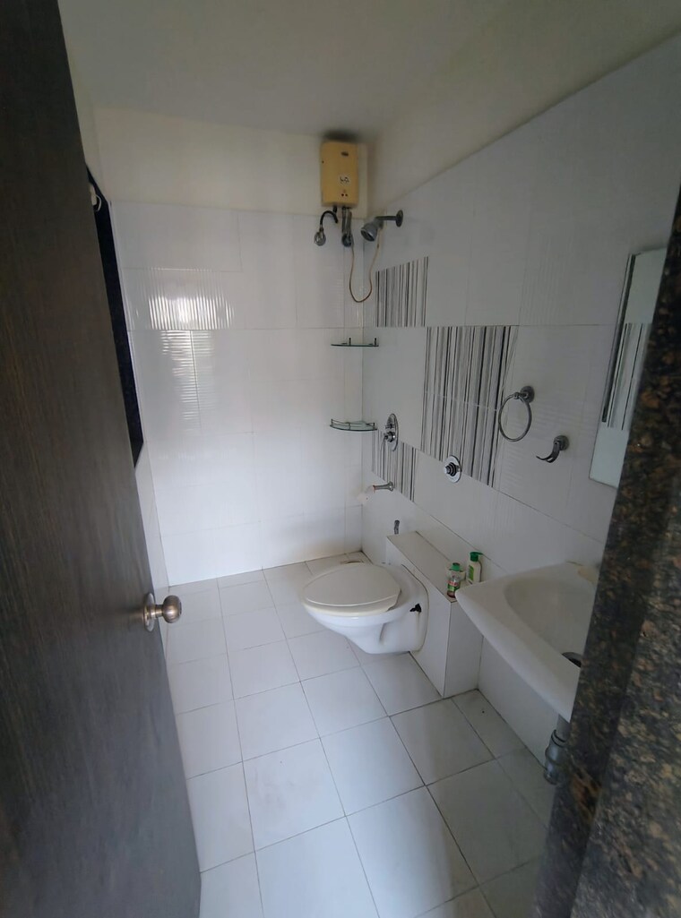 Bathroom, swastik-solitaire 1 Bedroom 715 Sq.Ft. Apartment In Chembur Mumbai 9555192