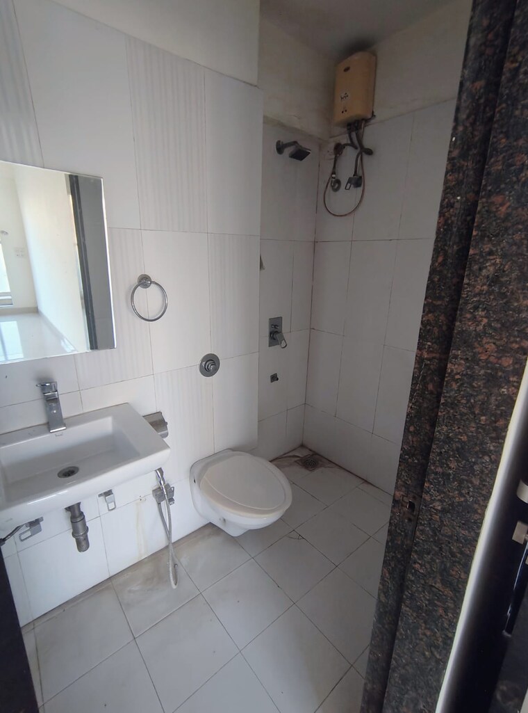 Bathroom, swastik-solitaire 1 Bedroom 715 Sq.Ft. Apartment In Chembur Mumbai 9555192