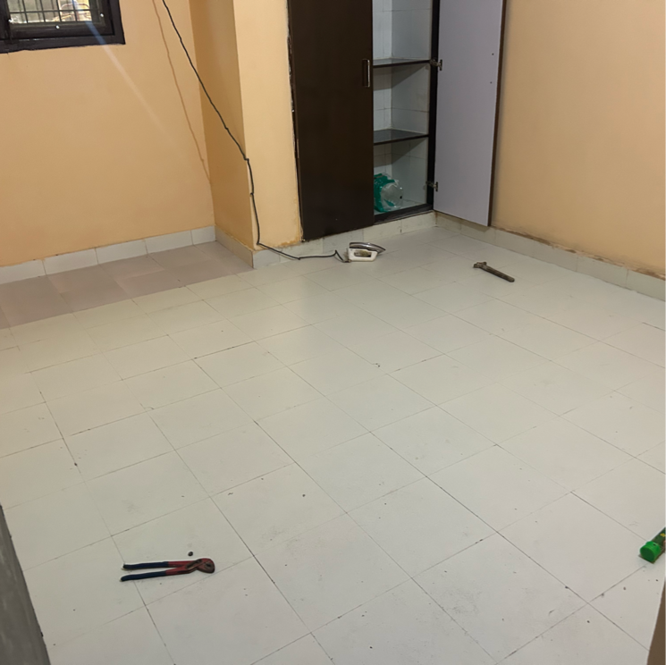 Room, upavp-brahmputra-enclave 1 Bedroom 550 Sq.Ft. Apartment In Siddharth Vihar Ghaziabad 9555213