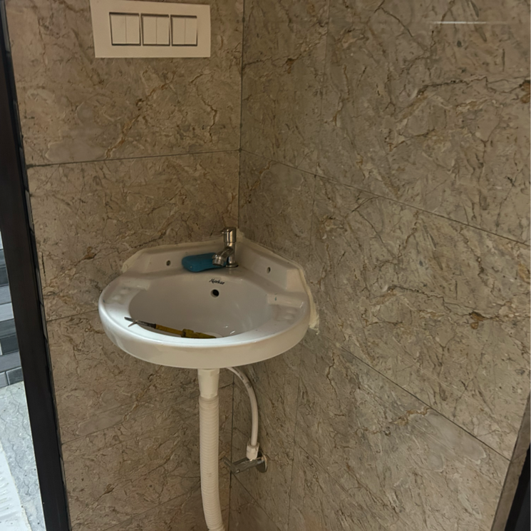 Bathroom, upavp-brahmputra-enclave 1 Bedroom 550 Sq.Ft. Apartment In Siddharth Vihar Ghaziabad 9555213