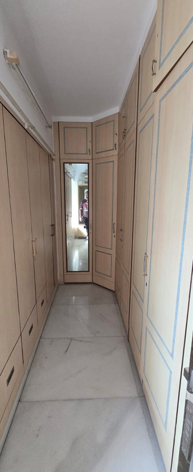 Room, felicia-apartment 3 Bedroom 1300 Sq.Ft. Apartment In Pali Hill Mumbai 9555295