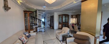 Living Room in 3 BHK Apartment at Felicia Apartment, Pali Hill – for Rent