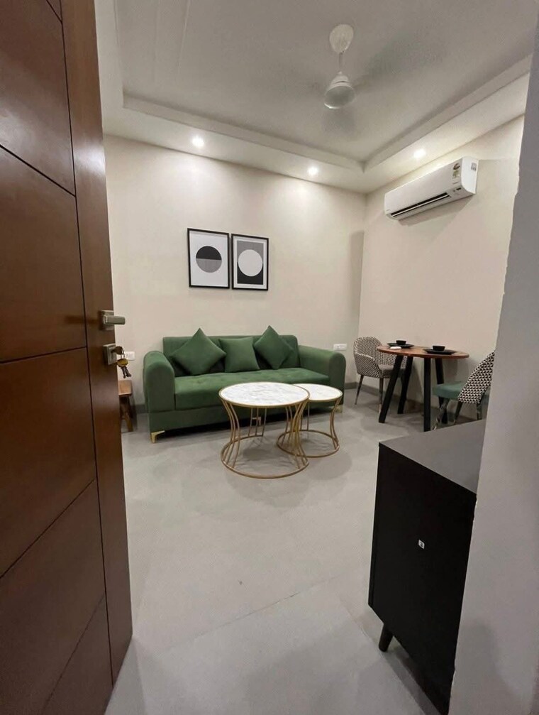 Living Room, chattarpur 1 Bedroom 450 Sq.Ft. Builder Floor In Chattarpur Delhi 9555268