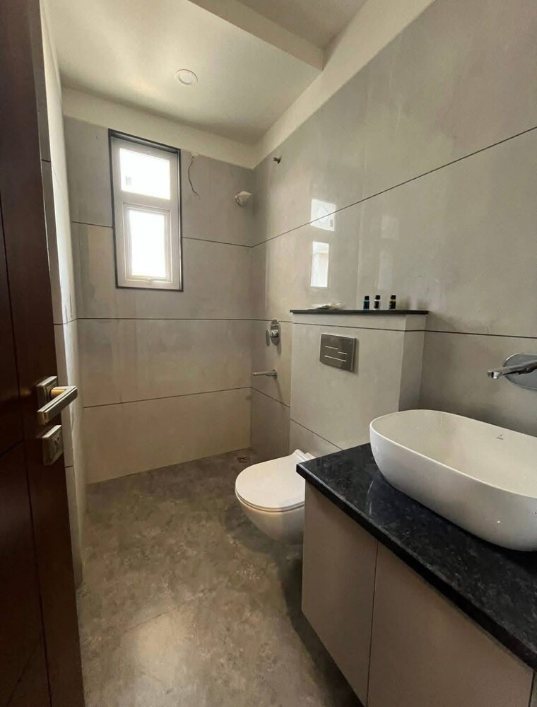 Bathroom, chattarpur 1 Bedroom 450 Sq.Ft. Builder Floor In Chattarpur Delhi 9555268