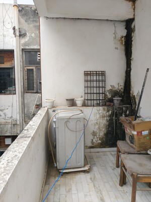 Balcony in 3 BHK Builder Floor at Ardee City, Sector 52 – for Rent