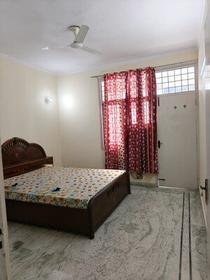 Bedroom in 3 BHK Builder Floor at Ardee City, Sector 52 – for Rent