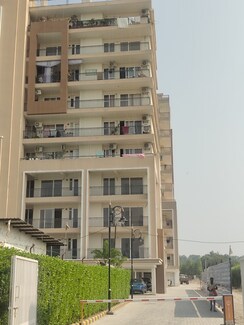 3 BHK + Pooja Room Apartment For Sale in Green Heights
