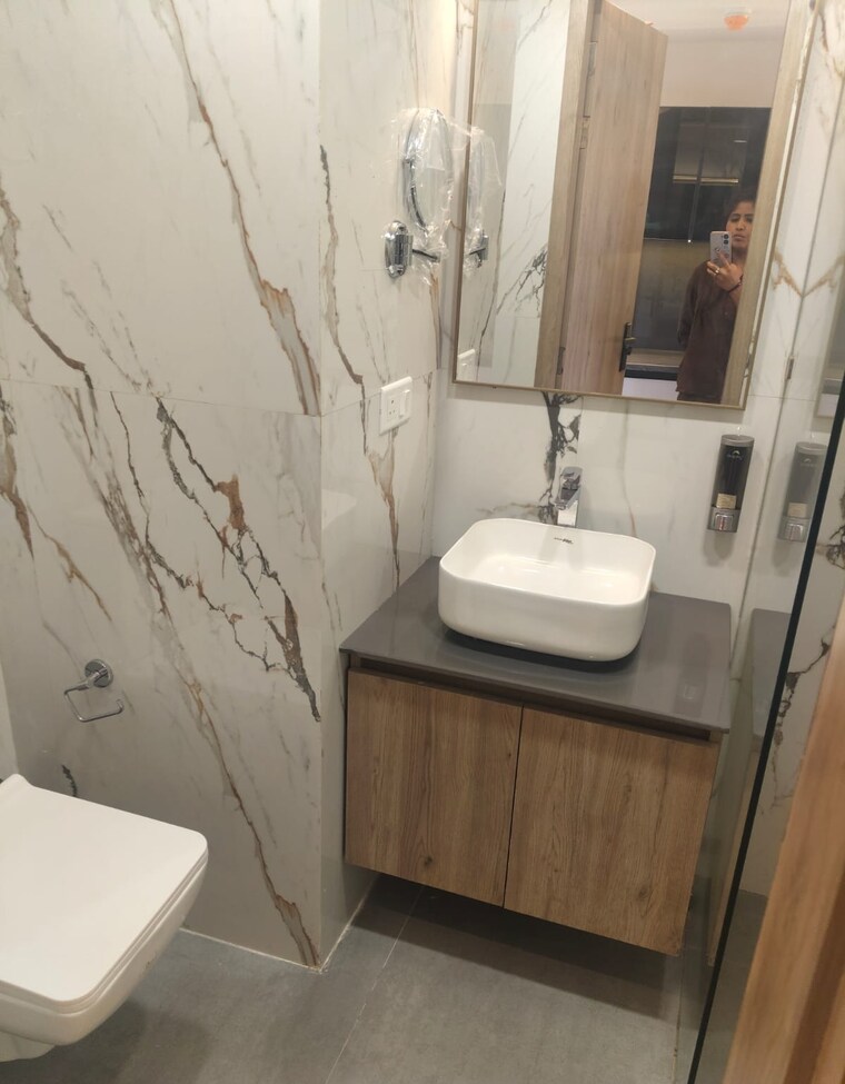 Bathroom, delta i greater noida Studio 500 Sq.Ft. Apartment In Delta I Greater Noida Greater Noida 9555311