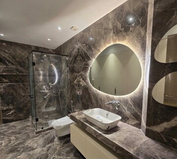 Master Bedroom in 3.5 BHK Builder Floor at Ireo City Plots, Sector 60 – for Sale